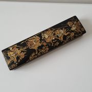 Former pen tray