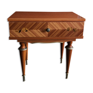 Table de chevet en bois