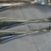 Service à poisson 24 couverts Christofle modèle Rubans croisés
