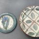 Set of 5 artisanal plates in enamelled earth plus a dessert plate. Unique pieces .