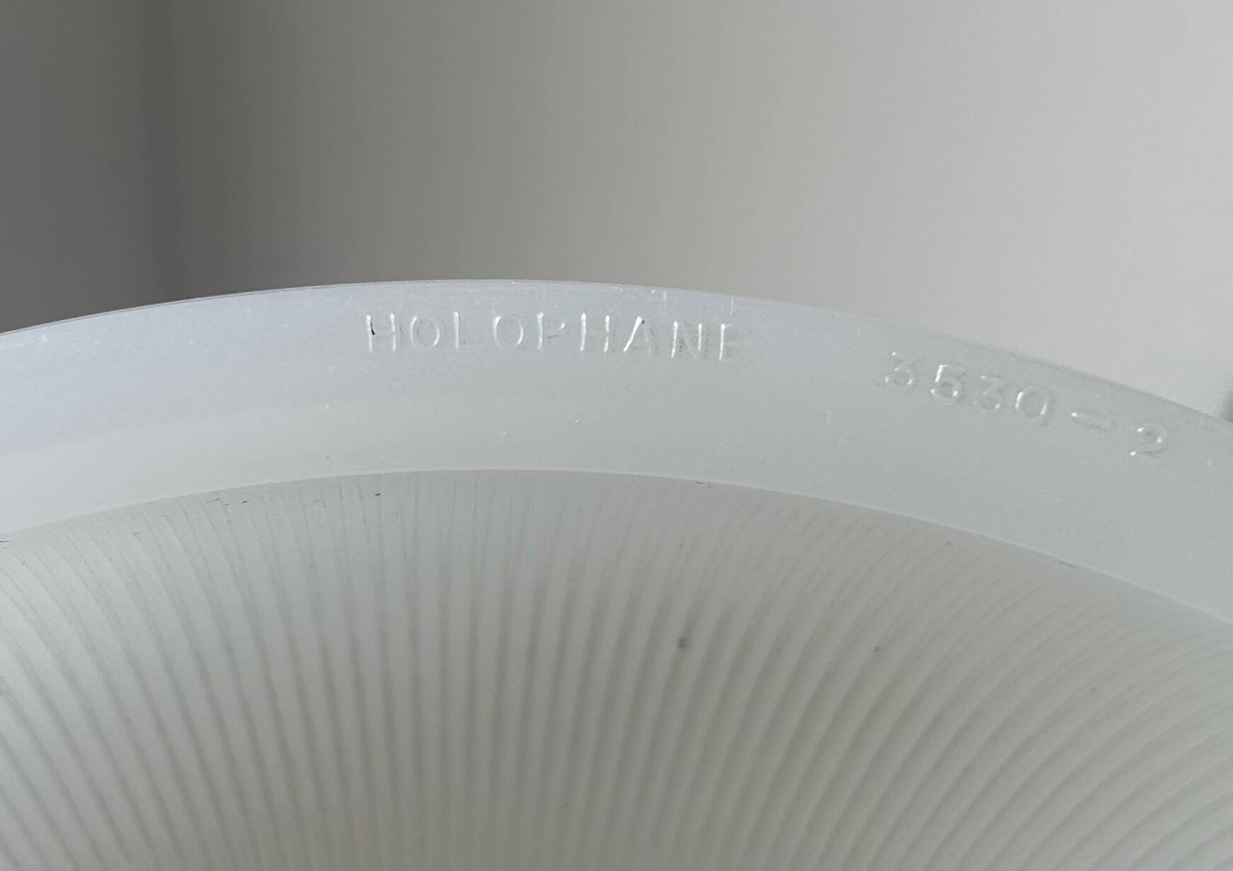 Vintage modernist Perzel wall lamp, chrome and holophane glass, France 1930