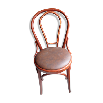 Curved wood bistro chair