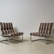 Paire de chauffeuses cantilever 1970