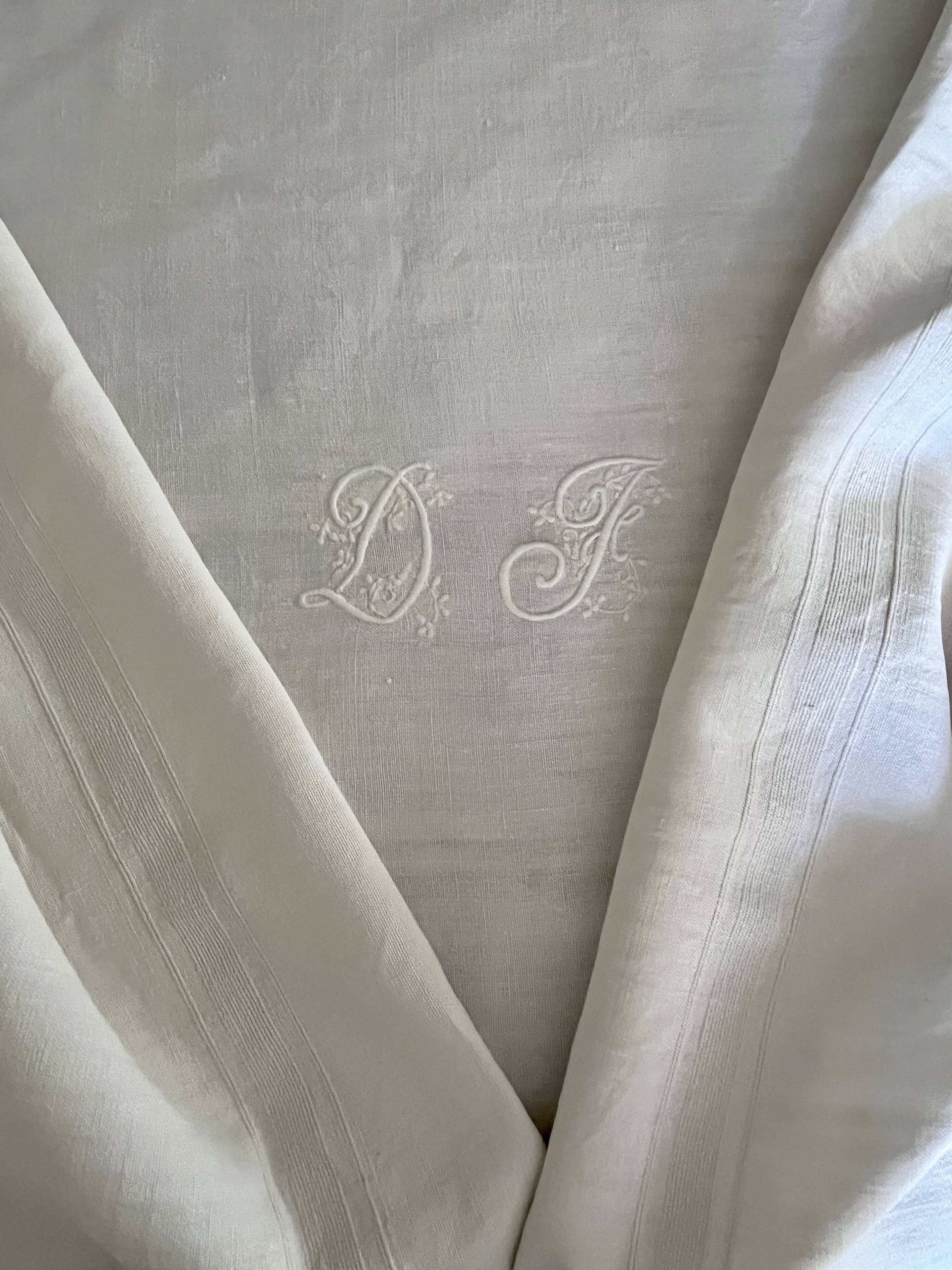 Nappe de vigneron, monogramme DF