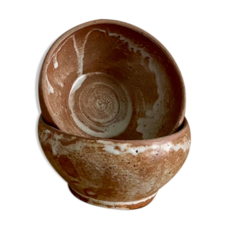 Duo of stoneware bowls