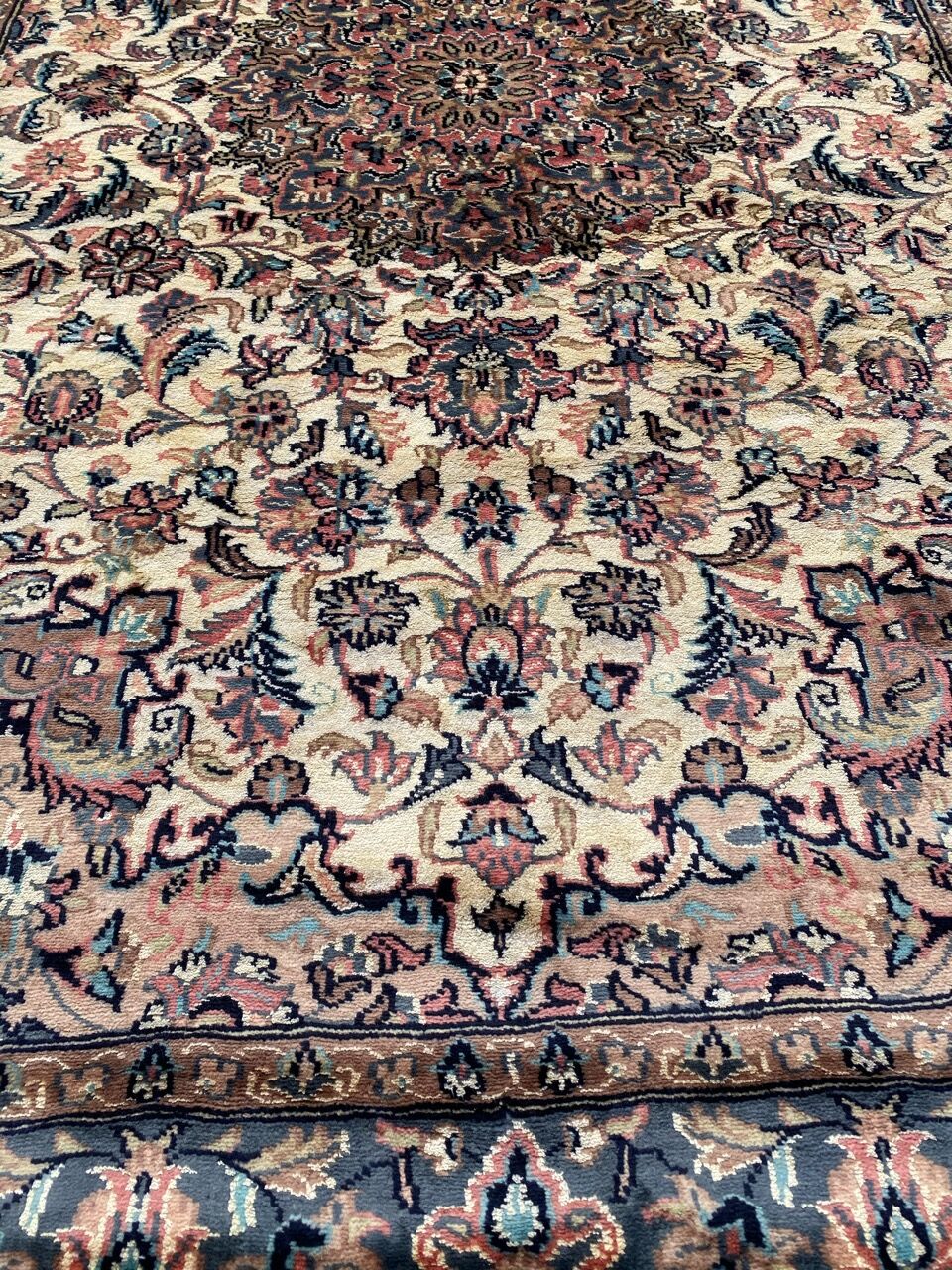 Pakistani carpet  - 126x194cm