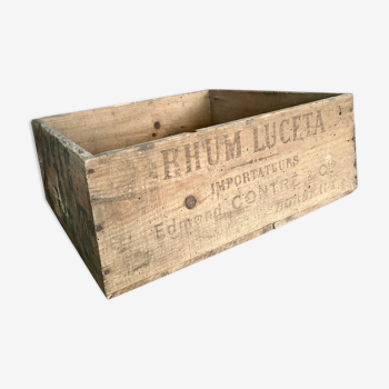 Ancienne caisse en bois « Rhum Luceta »