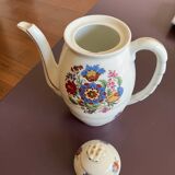 Cafetière en porcelaine à motifs floraux