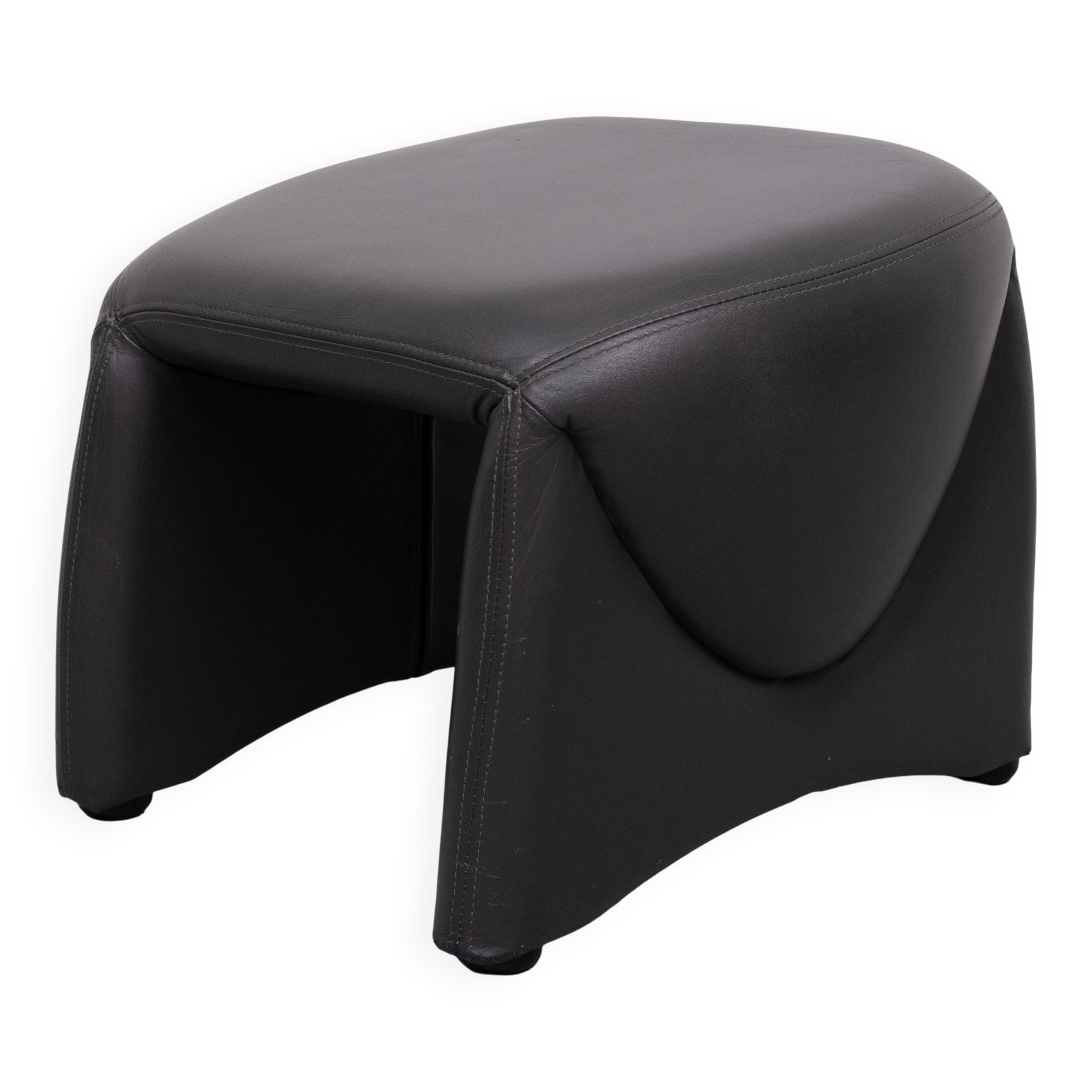 Leolux Ottoman or Footstool organic shaped 1980s