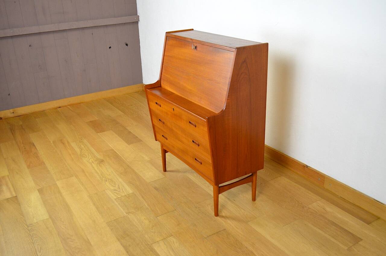 Danish Teak Secretary by Arne Wahl Iversen, Vinde Mobelfabrik Edition 1
