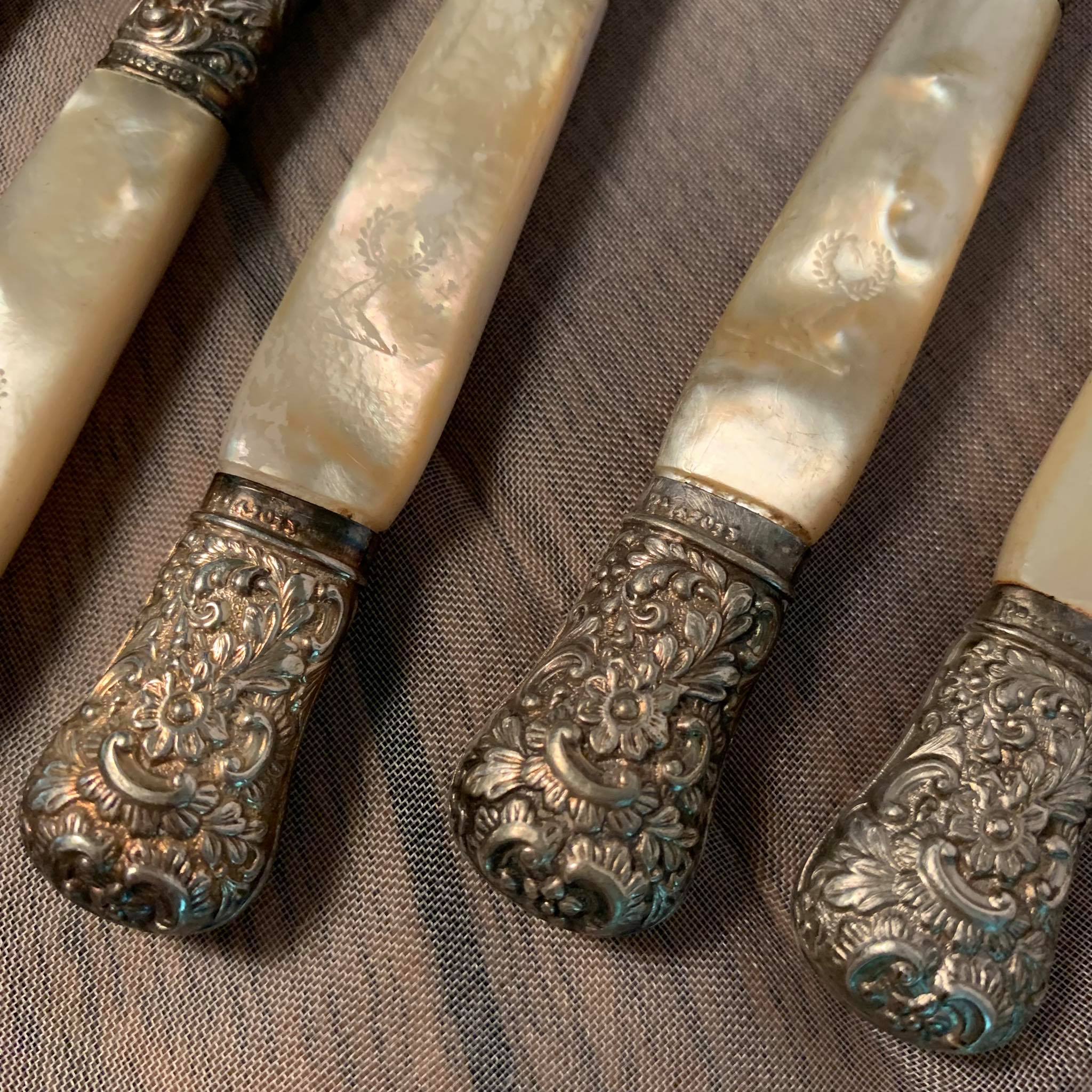 Lot de couverts à fruit armoiries