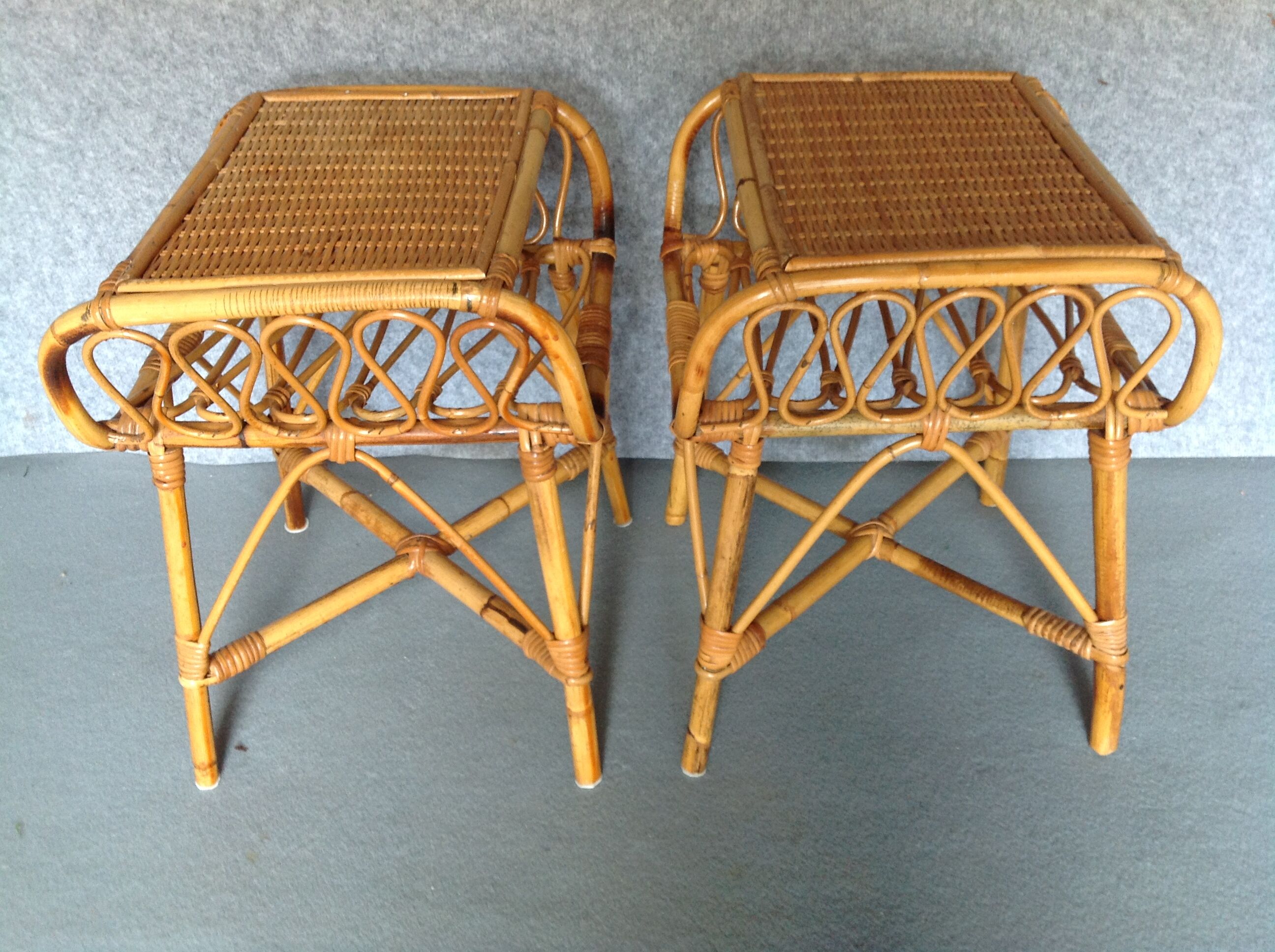 Paire de chevets en rotin vintage