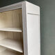 Armoire parisienne étagères