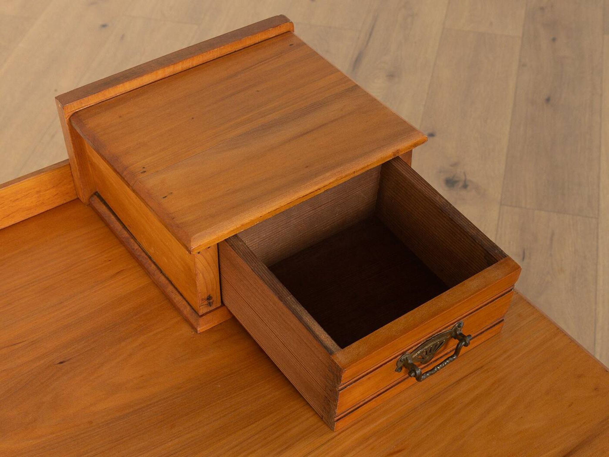 Bureau de style Gründerzeit vers 1900