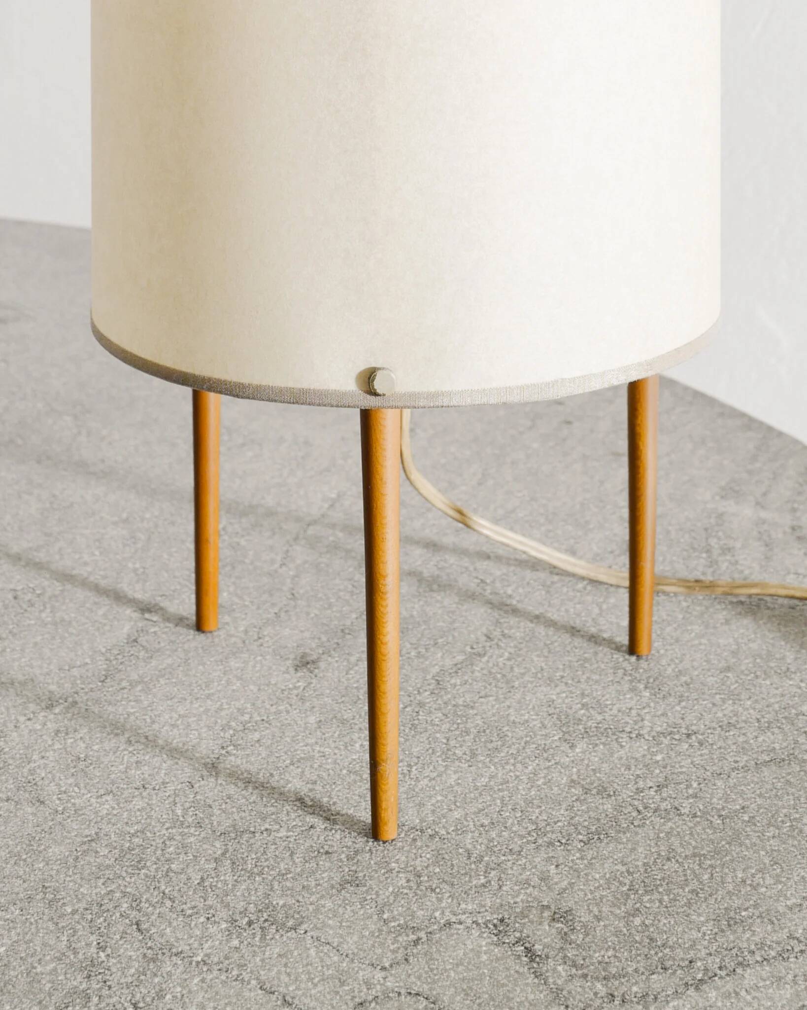 Vintage Mid Century "No 9" Desk Table Lamp by Isamu Noguchi, 1940s