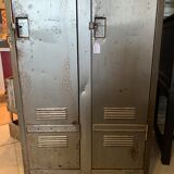 Former 2-door locker cabinet