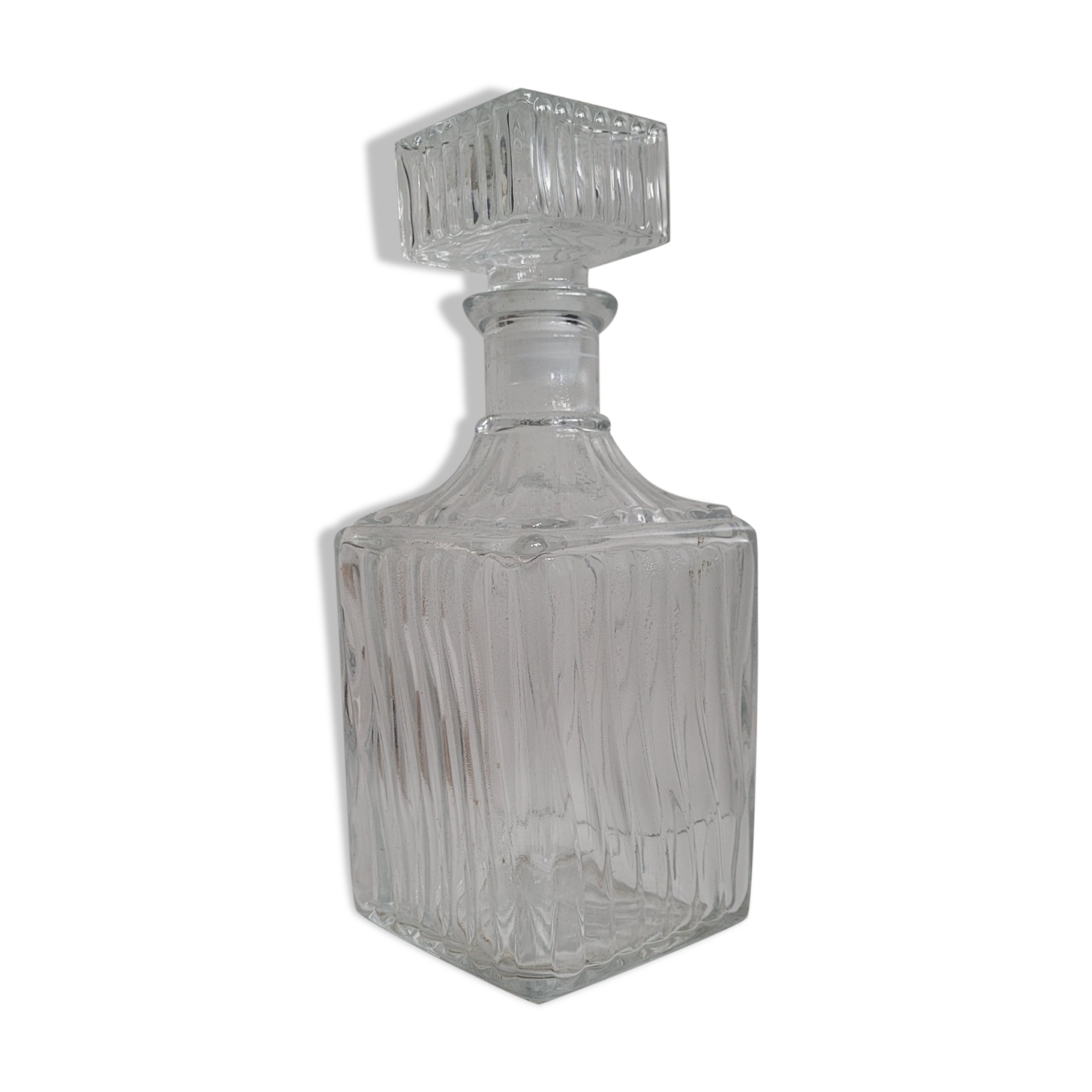 Glass decanter