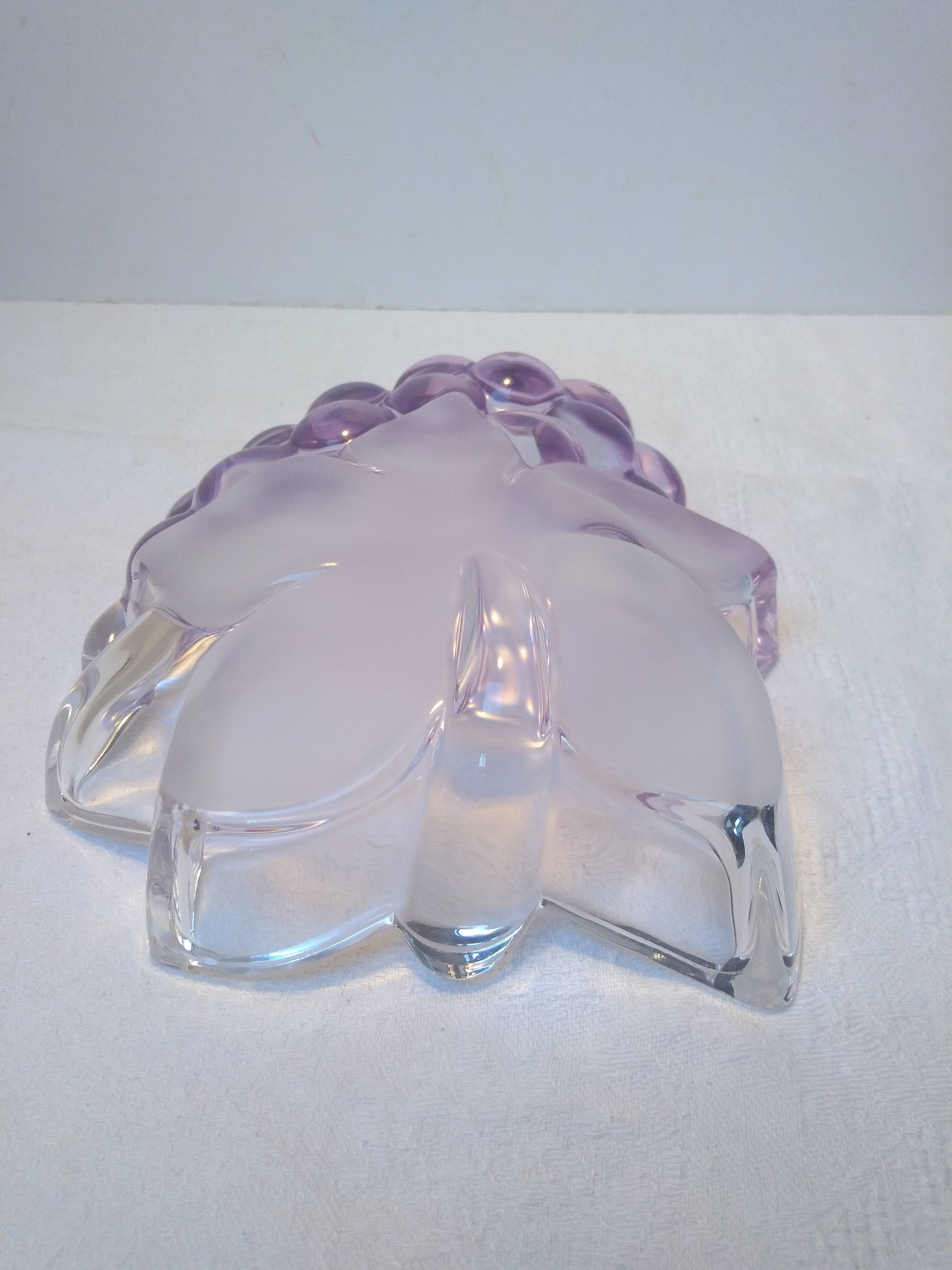 Empty thick glass pocket