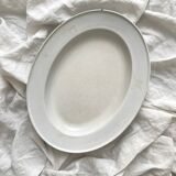 Plat ovale en tôle émaillée blanc et bleu marbré vintage