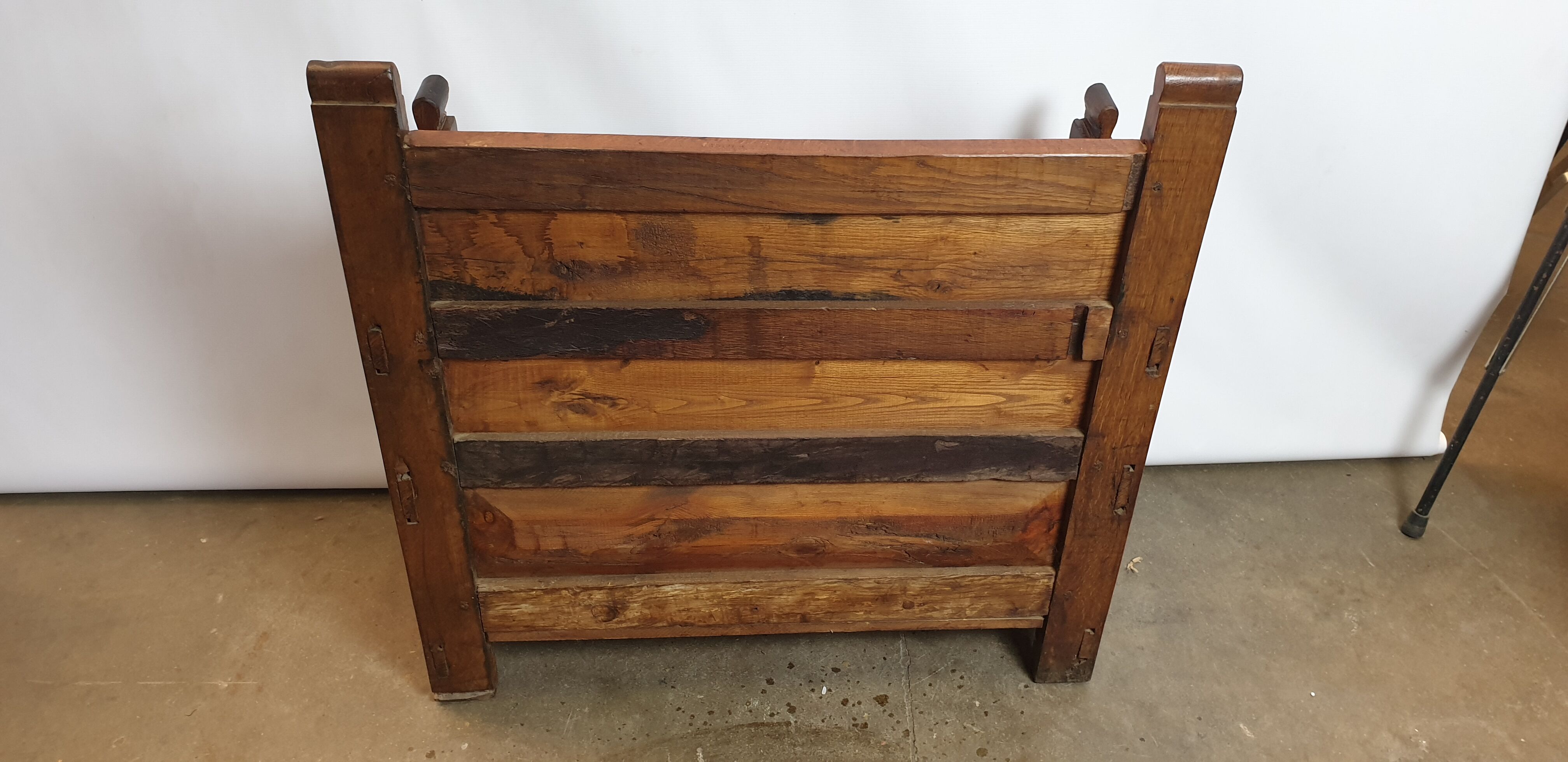 Massive oak chest bench