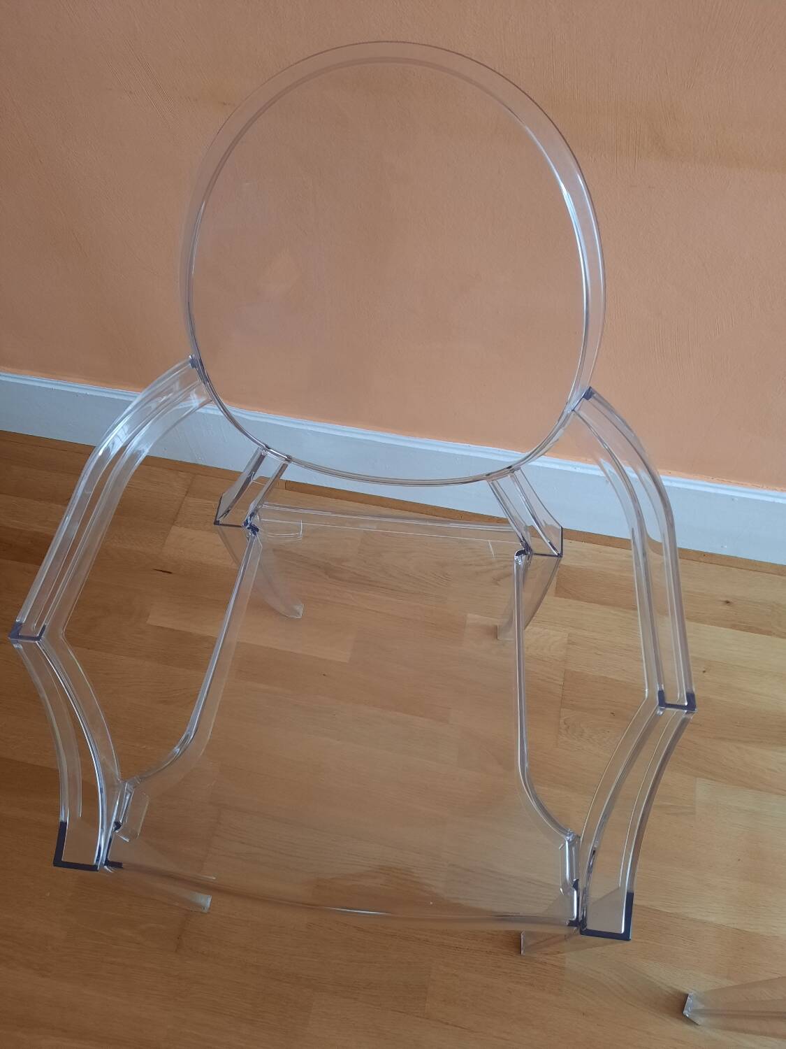 Pair of Louis Ghost Chairs, design Philippe Starck, Kartell edition