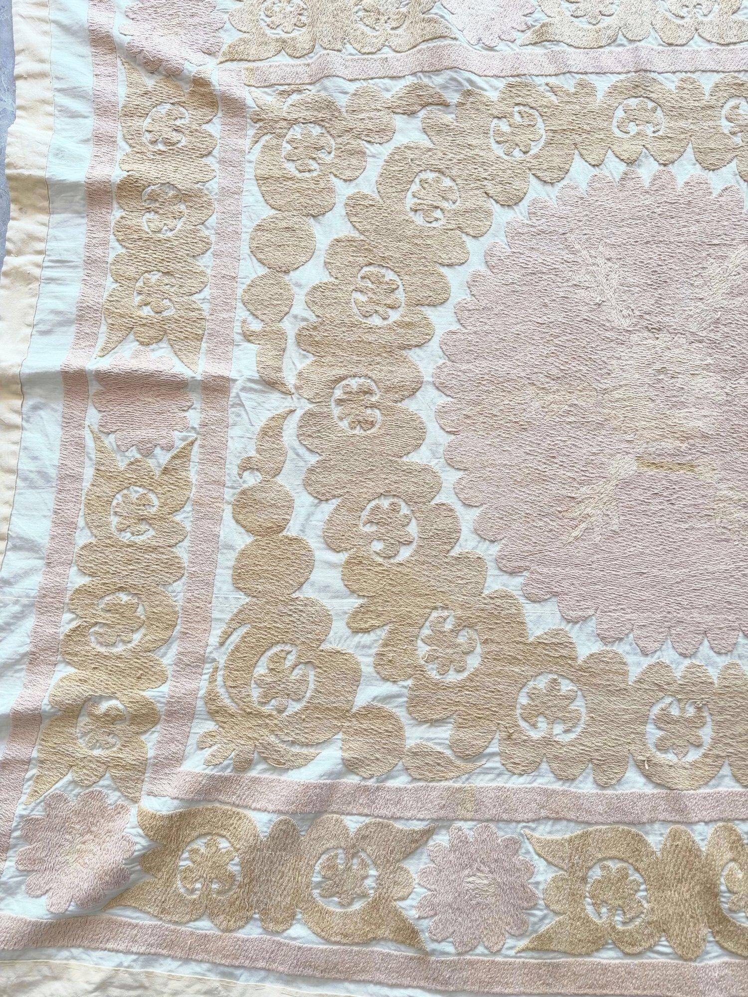 Vintage hand-embroidered tablecloth 132x162 cm
