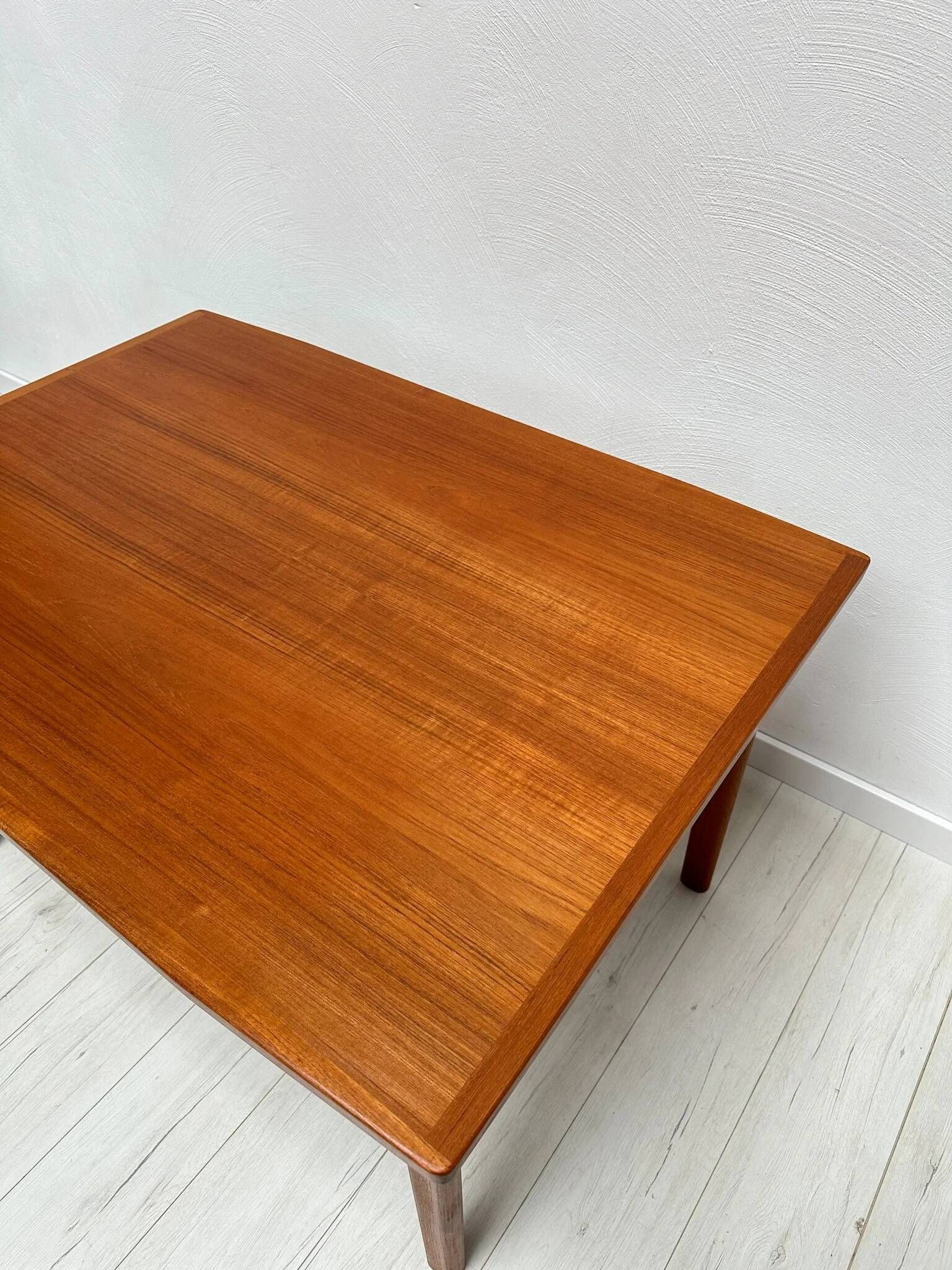 1960s large vintage Danish teak extendable dining table by Vamo Sønderborg
