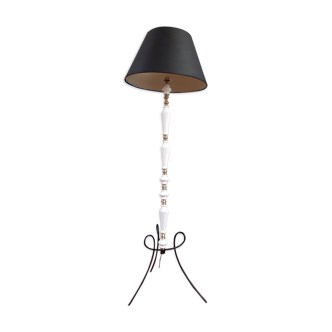 Lampadaire vintage années 50 fer forgé courbé, laiton et opaline blanche!