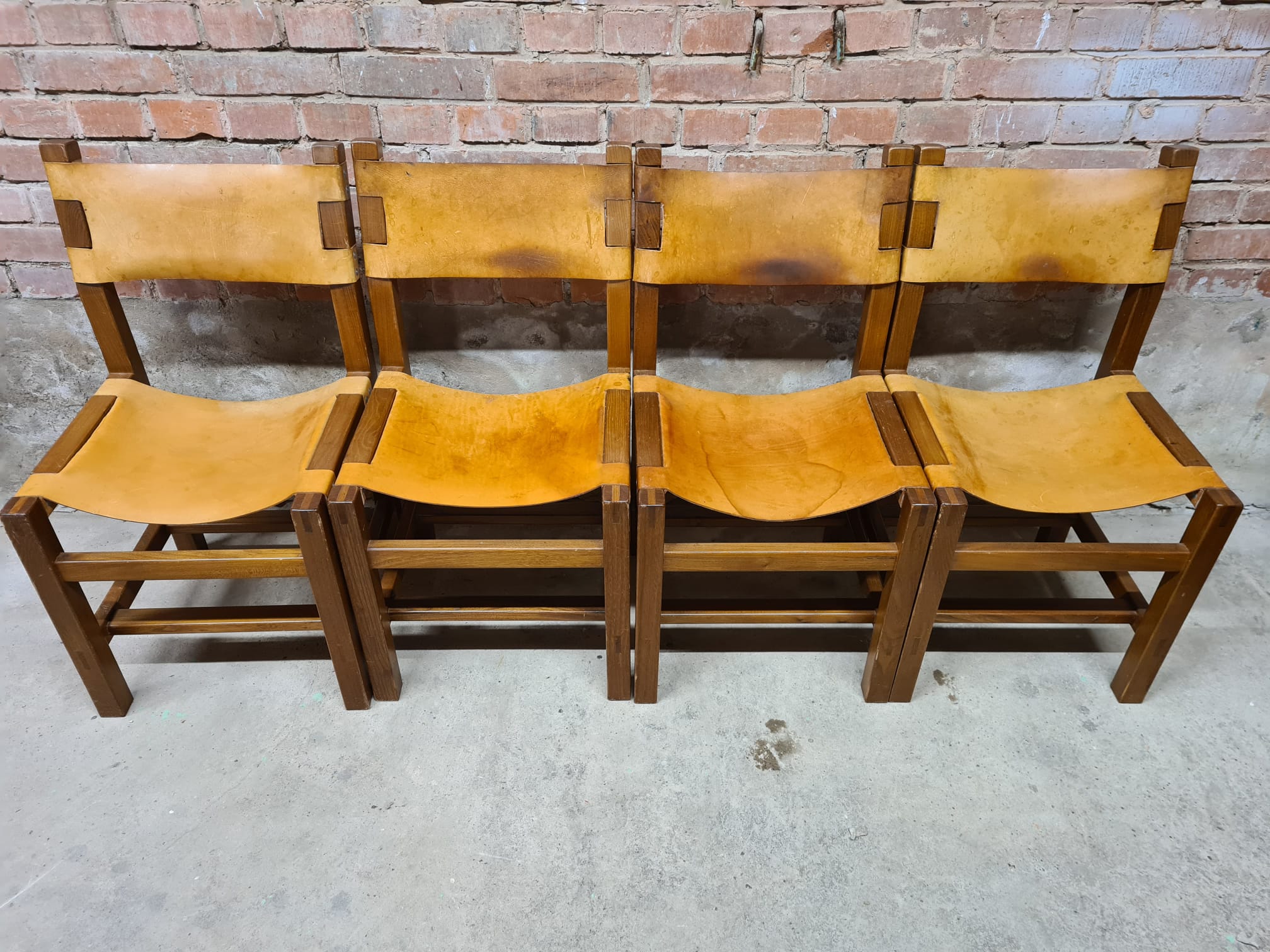 Set of 4 Maison Regain leather chairs