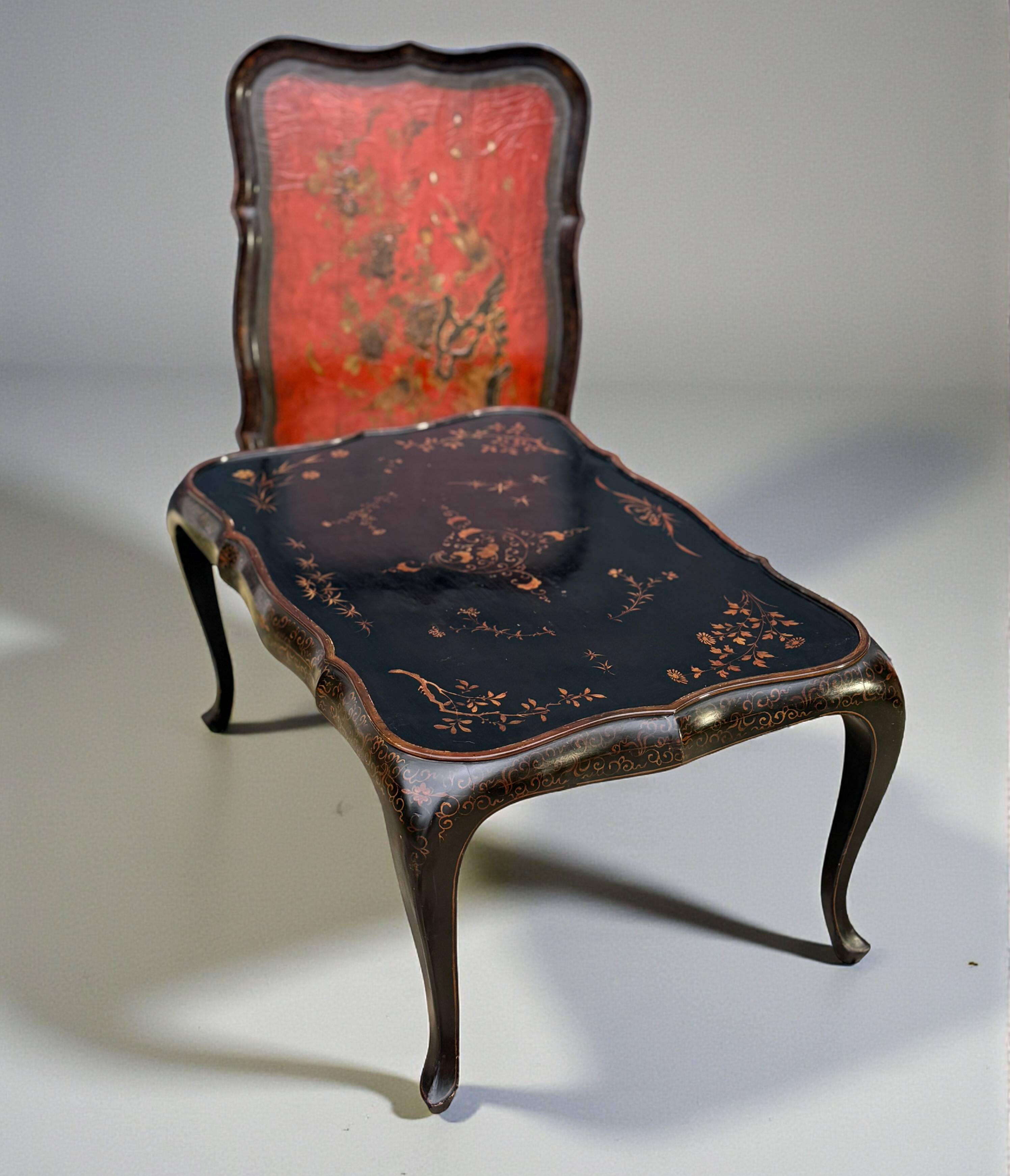 Low table in chinese black and red lacquer from the 19th century with independent tray
