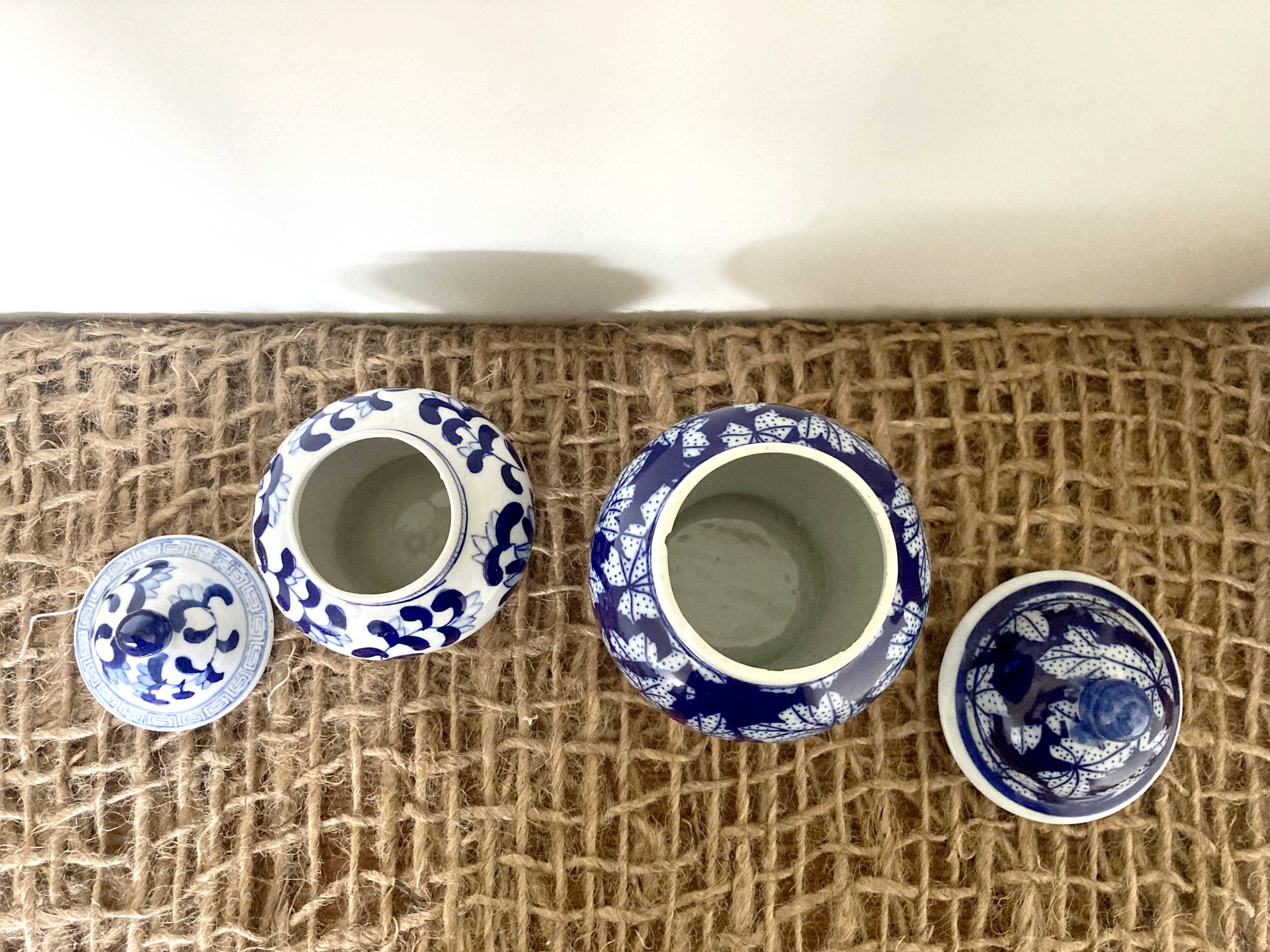 Set of 2 vintage ceramic ginger pots