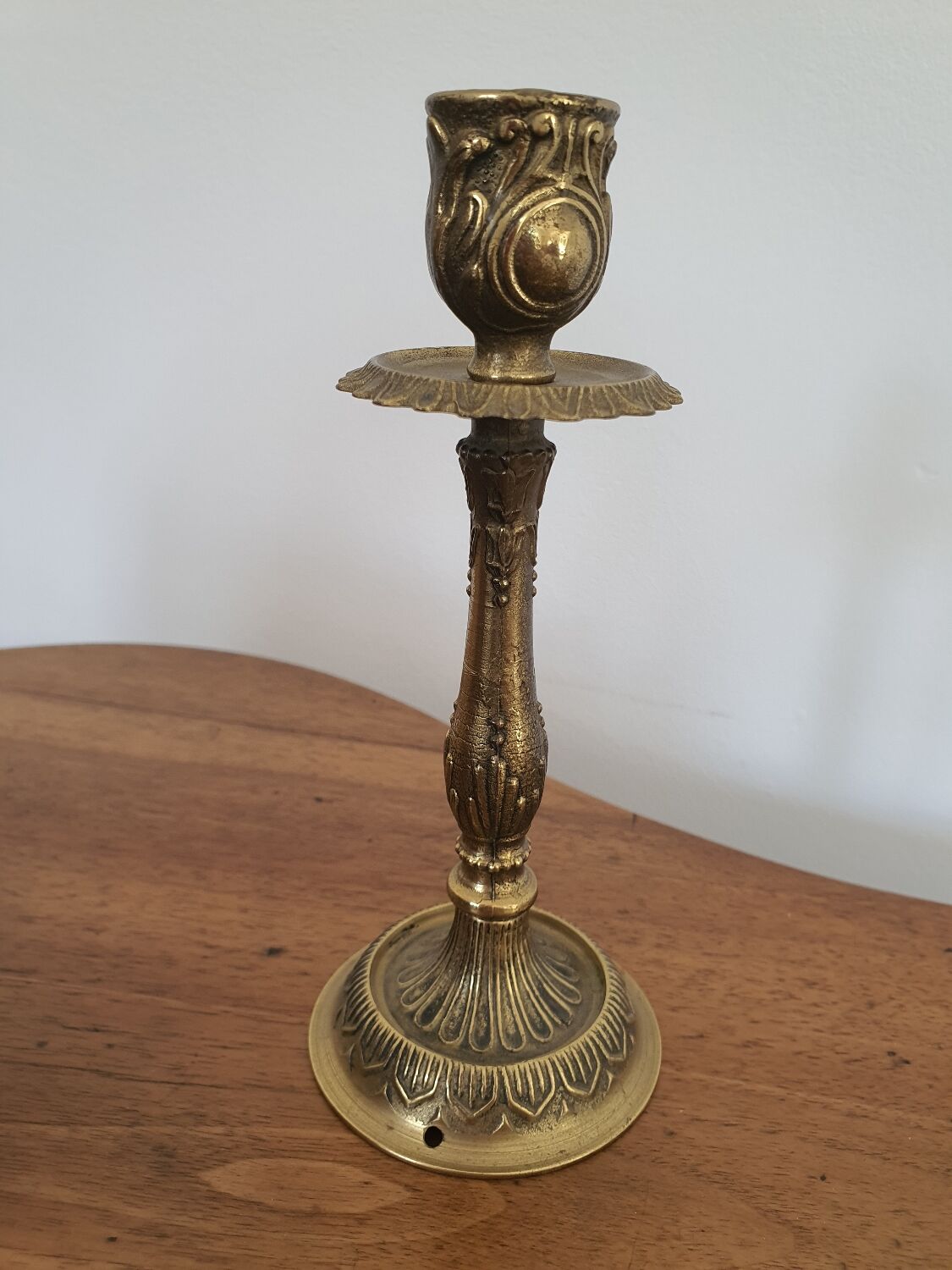 Lamp base
