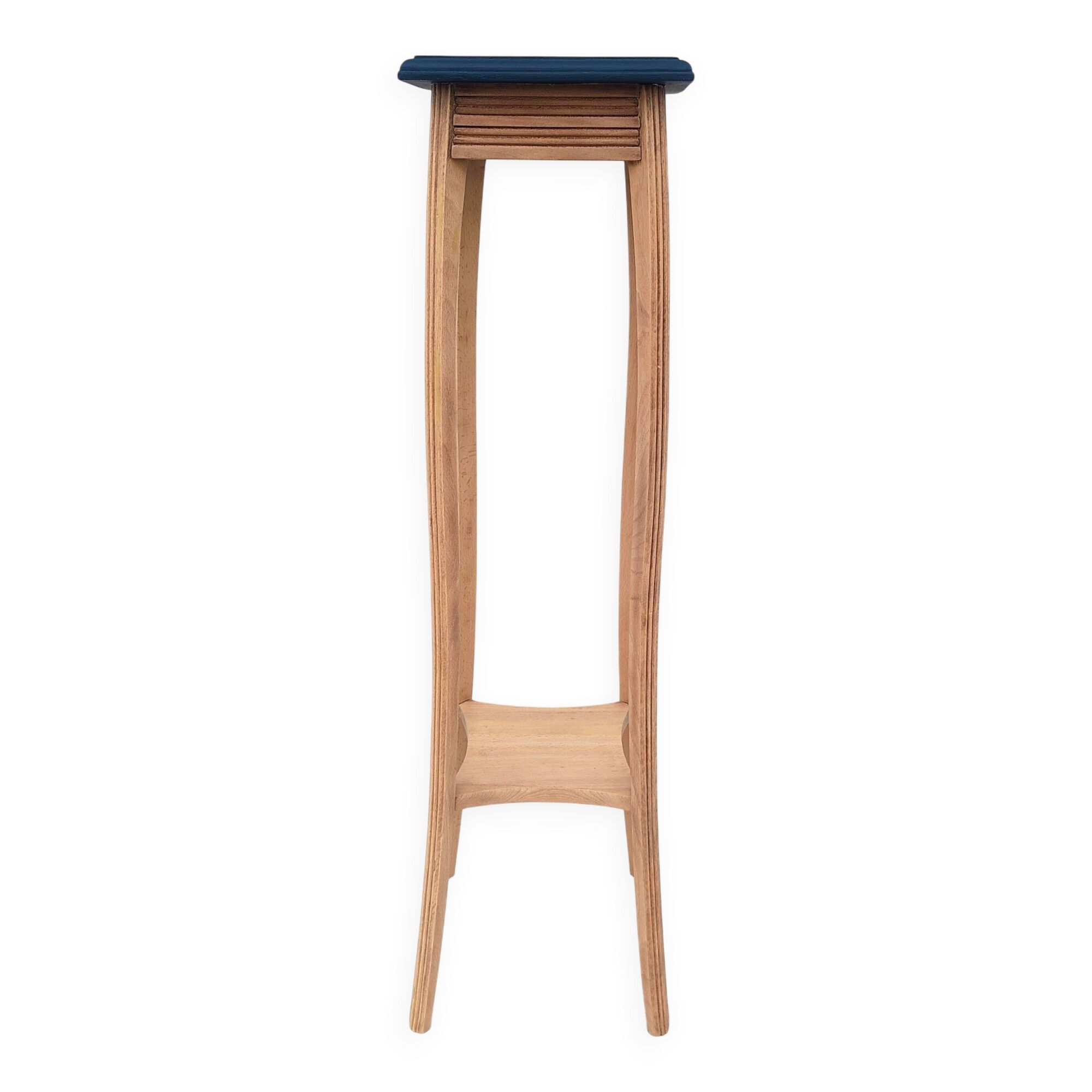 Plant stand