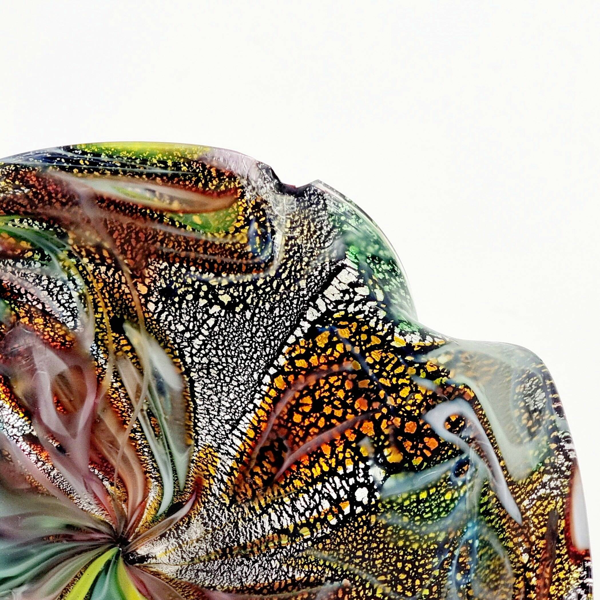 Pair of Mid Century Murano Glass Bowls by Dino Martens for AVEM (Italy, 1950s/1960s)