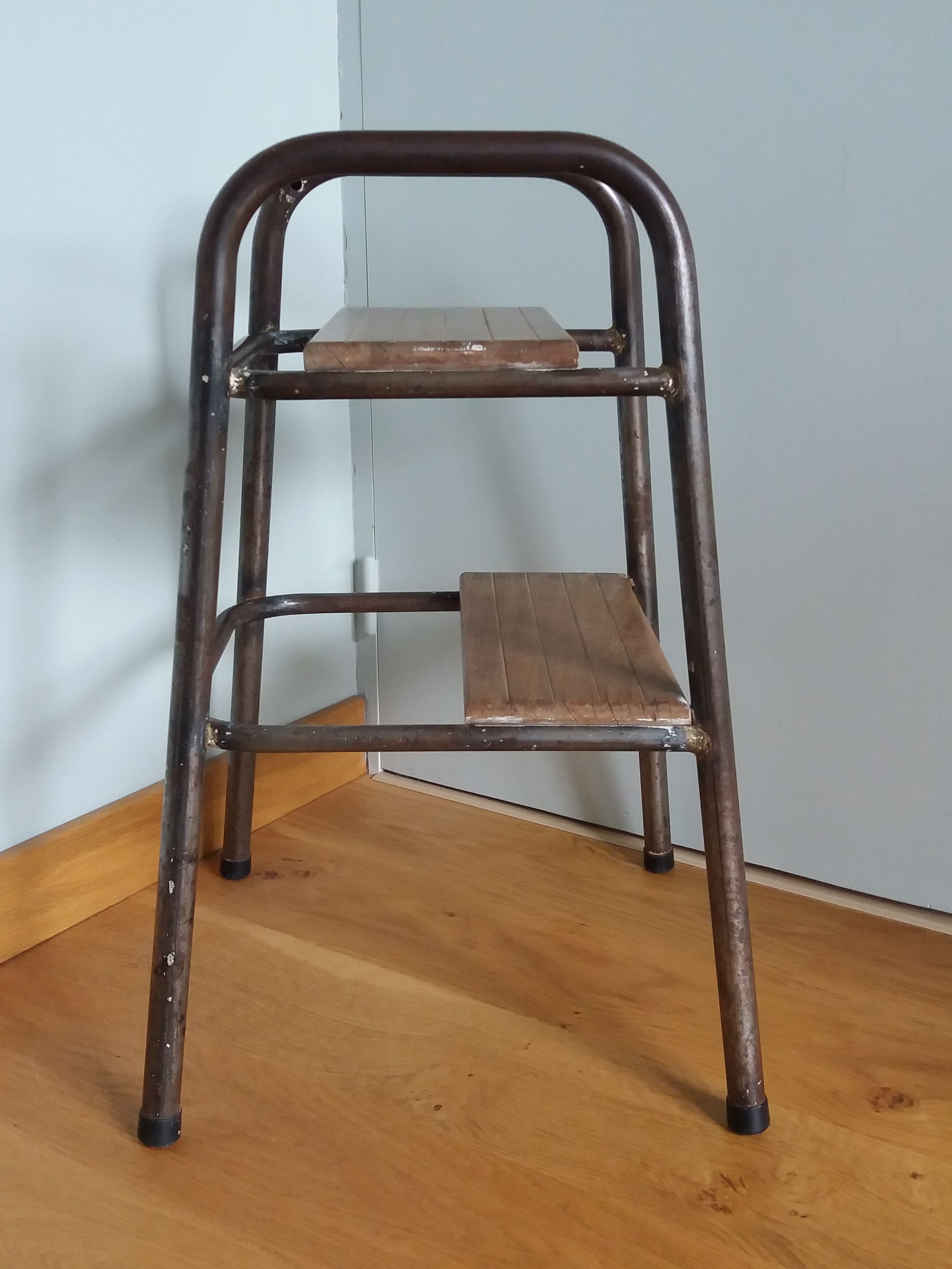 Stepladder workshop step