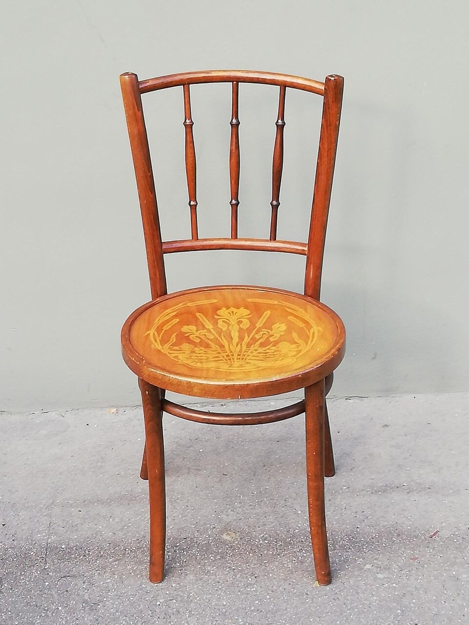 Vintage bistro chair