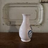 Vase en faïence de Nevers XVIIIe décor floral fond blanc