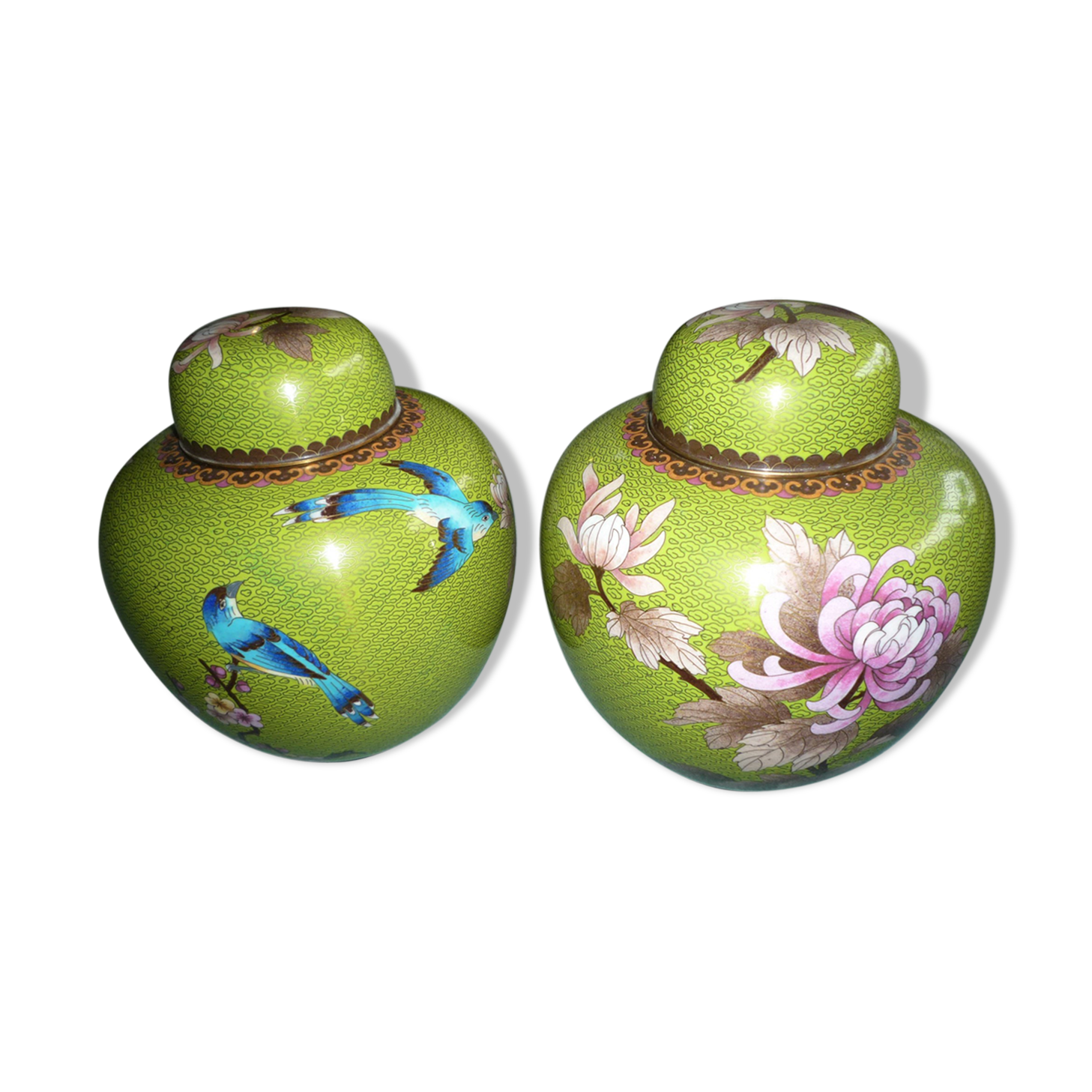 Pair of ginger-covered pots in polychrome enamels