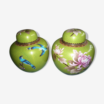 Pair of ginger-covered pots in polychrome enamels