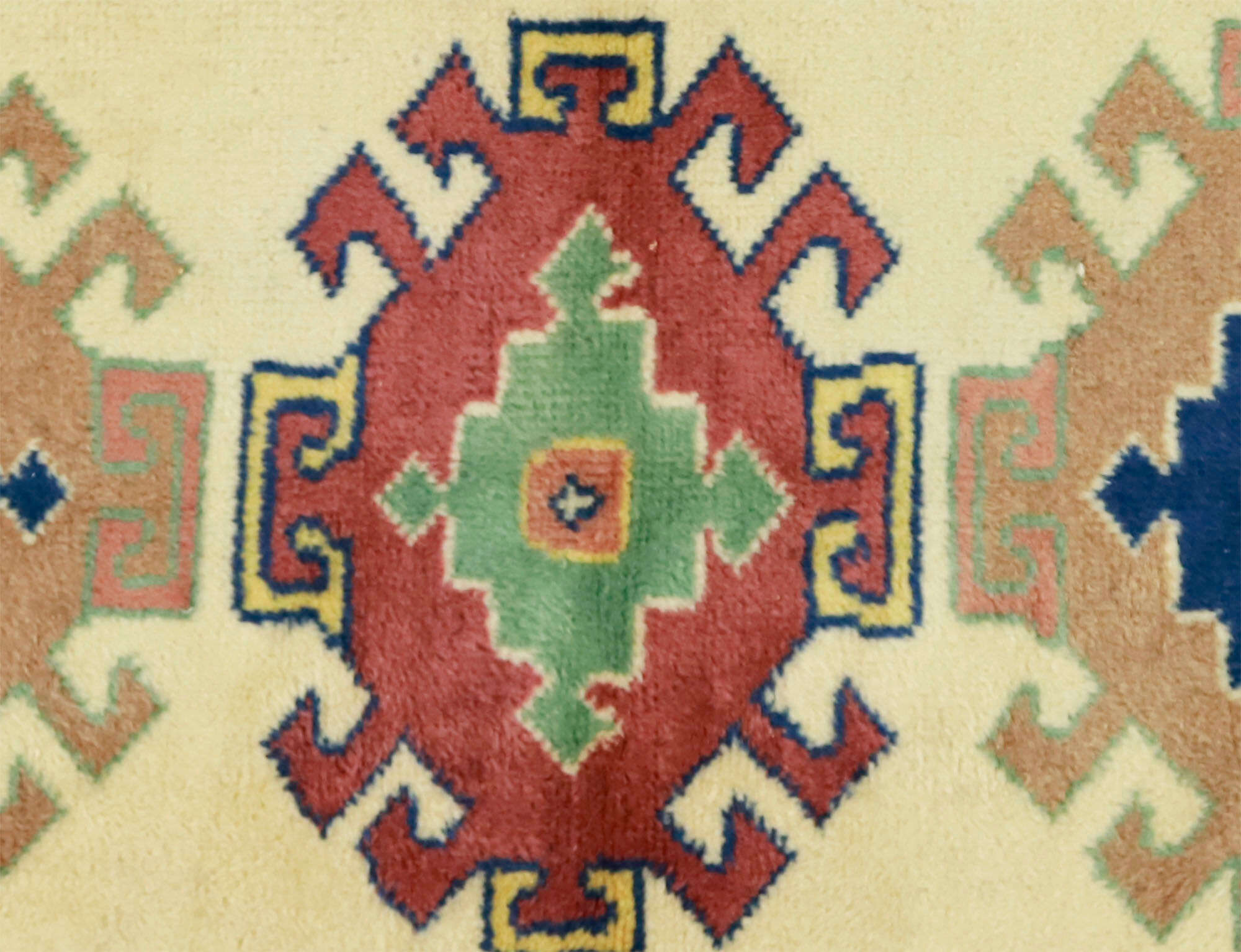 Anatolian handmade vintage rug 130 cm x 78 cm