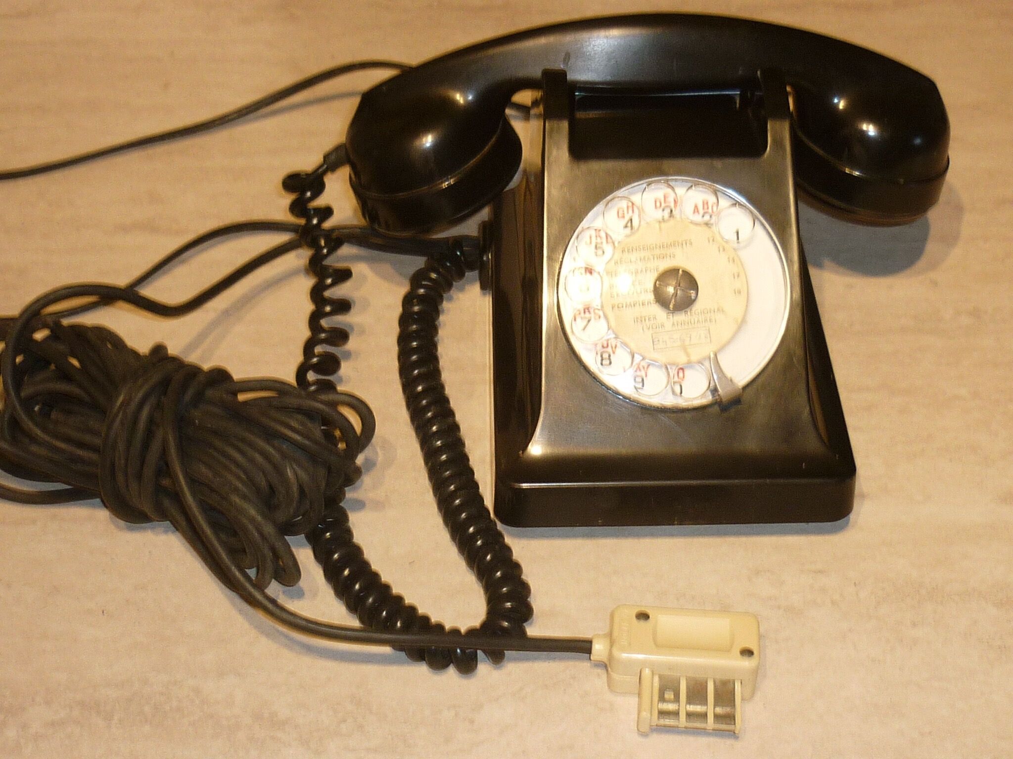Black PTT phone 1958