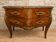 Commode sauteuse galbée de style Louis XV en marqueterie et bronzes dorés (