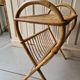 Porte revue en rotin vintage