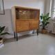 Vitrine / meuble bar / armoire vintage en bois