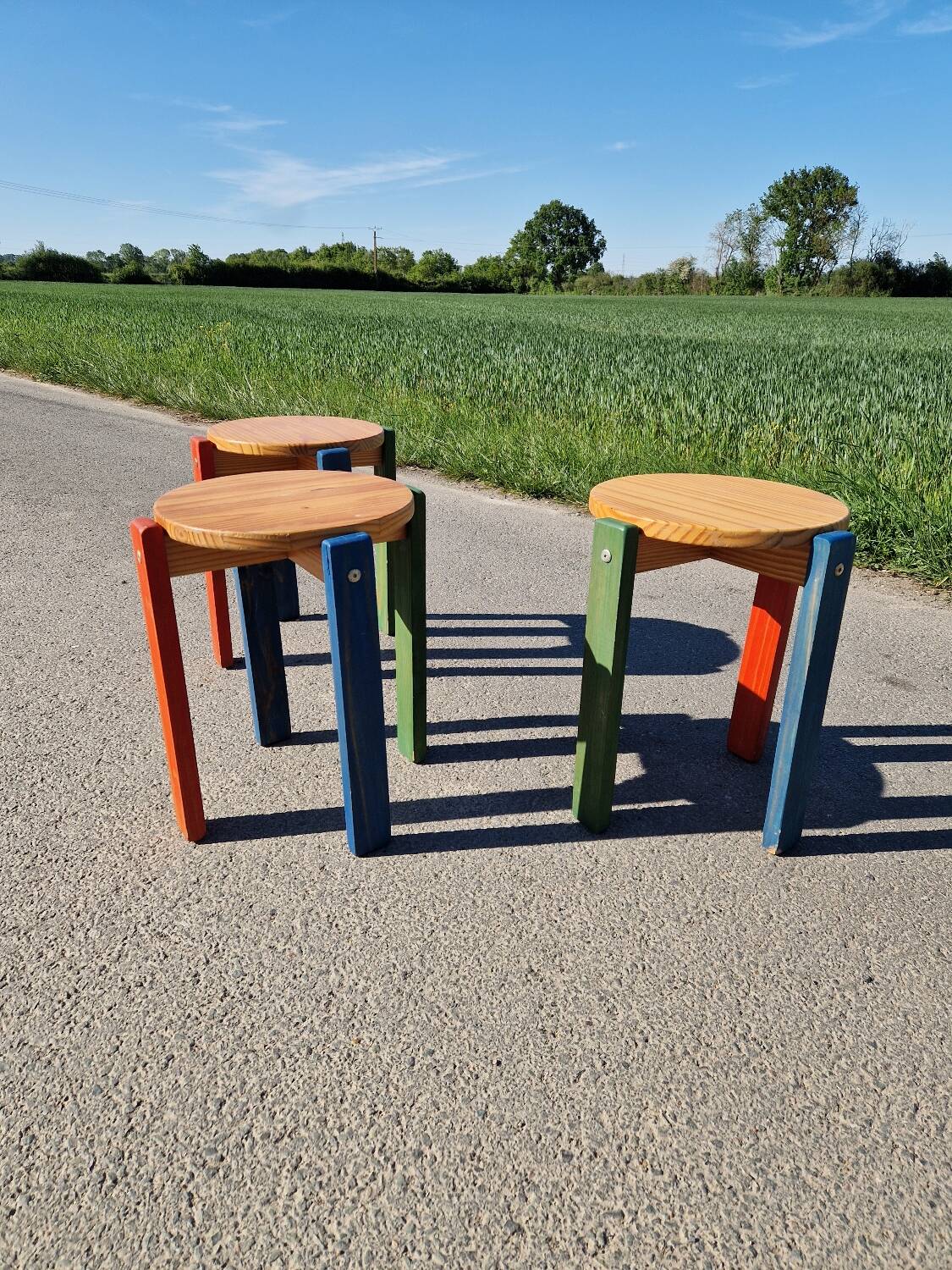 Set of 3 stackable pine stools