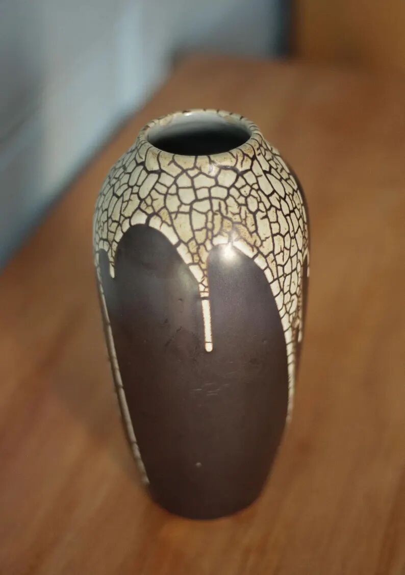 Vase signed Léon Pointu, ceramic vase with a glazed snake skin effect, Pottery Saint-Amand-en-Puisaye, collection.