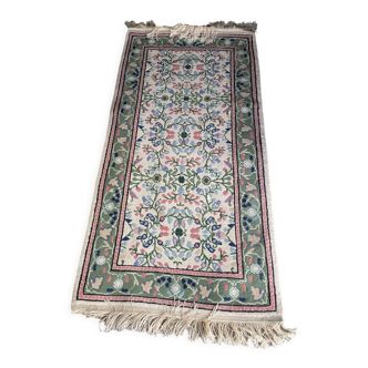 Tapis fait main en soie naturel