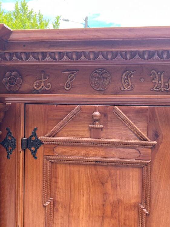 Armoire de château 1742