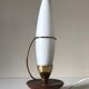 Lampe tripode teck et opaline vintage 1960