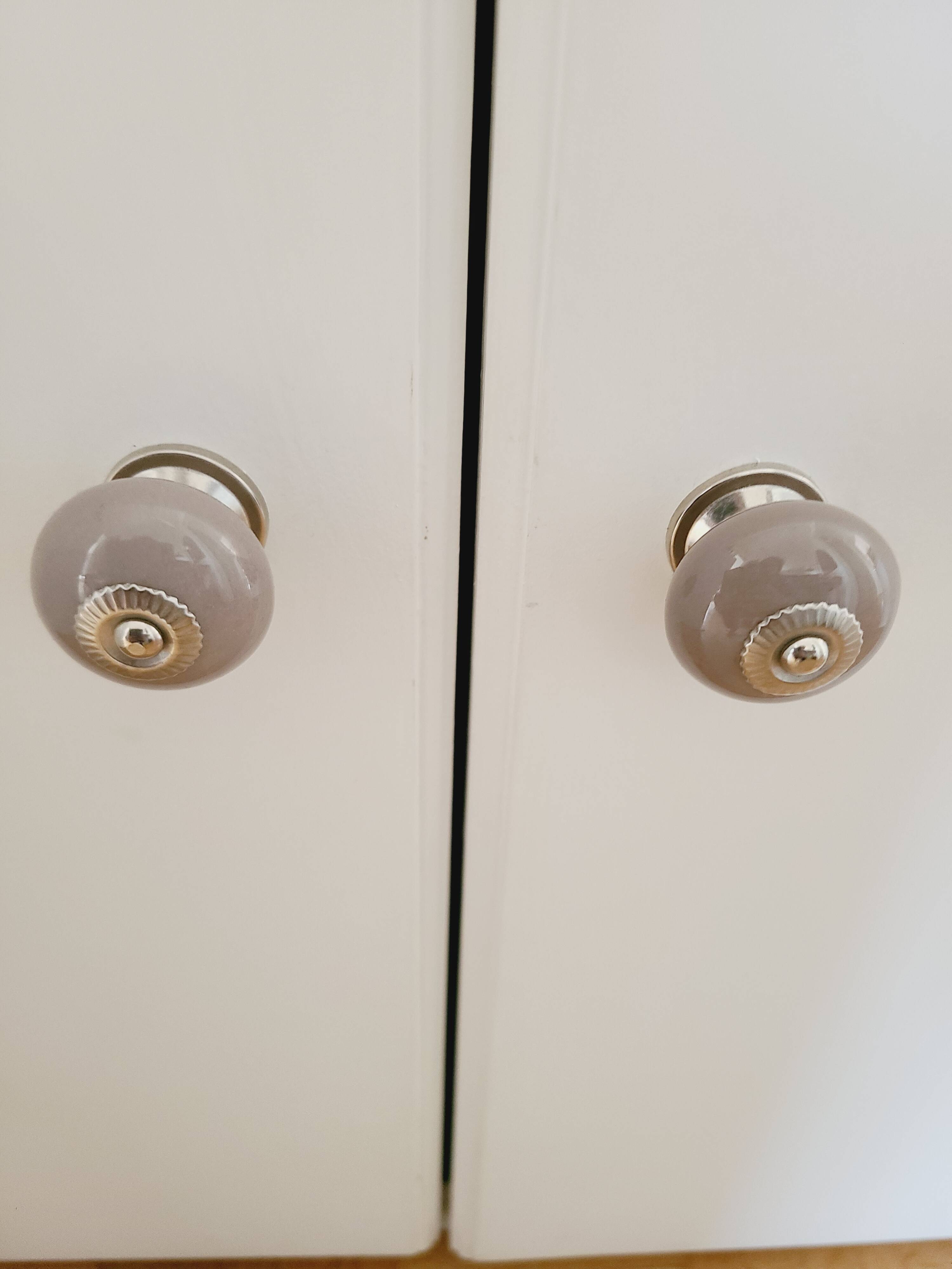 111 cm carpenter hanging cabinet